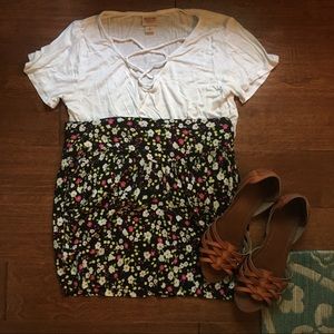 Floral Pattern Mini Tulip Skirt